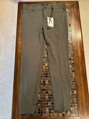 Women’s Liverpool stitch fix  Stretch Slim Pants - Olive Green